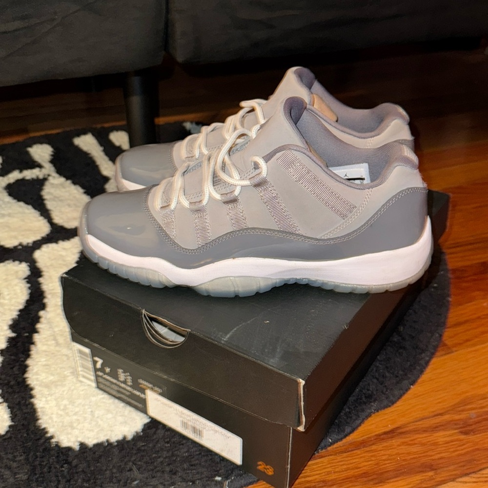 Air Jordan 11s Cool Grey’s Grade School